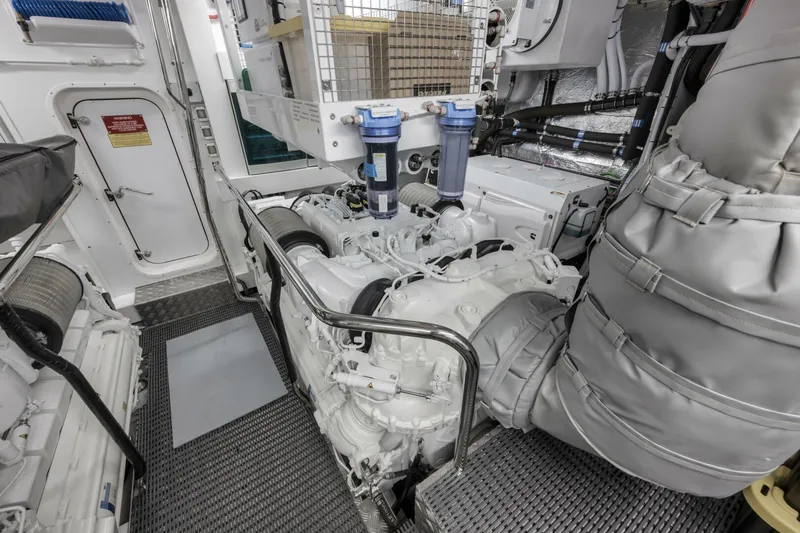 Slide: The Image of Sunseeker 88 Yacht 2026 - 5910484