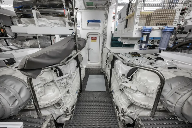 Slide: The Image of Sunseeker 88 Yacht 2026 - 5910486