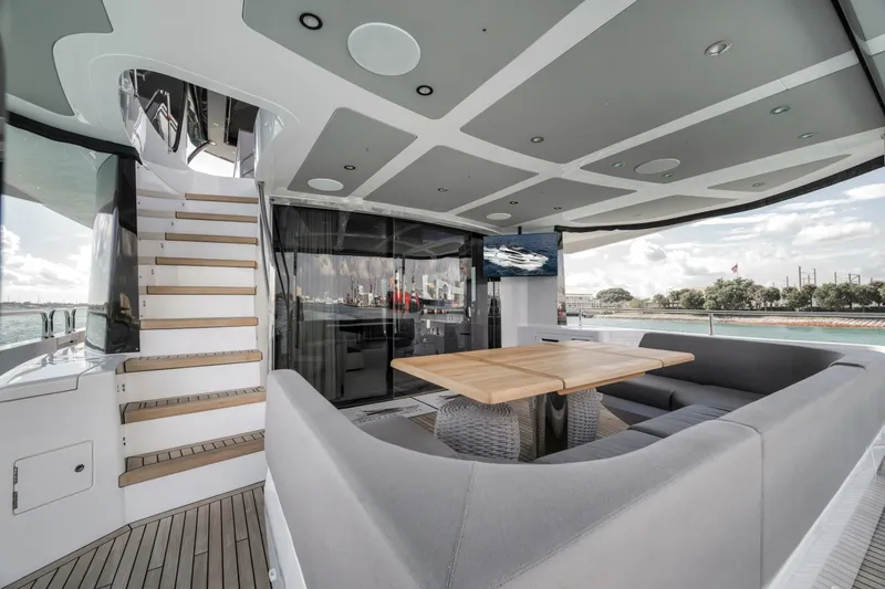 Slide: The Image of Sunseeker 88 Yacht 2026 - 5910384