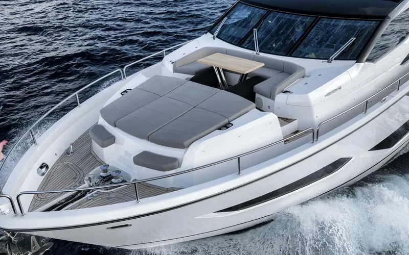 Slide: The Image of Sunseeker 88 Yacht 2026 - 5910496