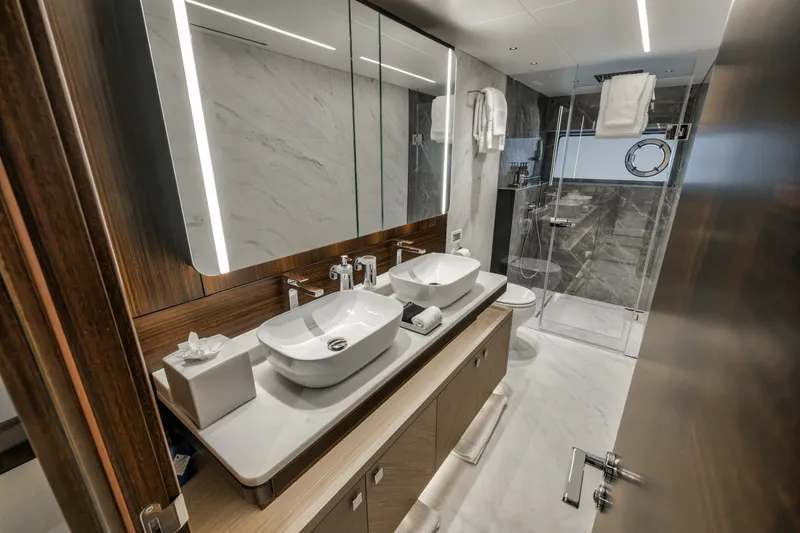 Slide: The Image of Sunseeker 88 Yacht 2026 - 5910527