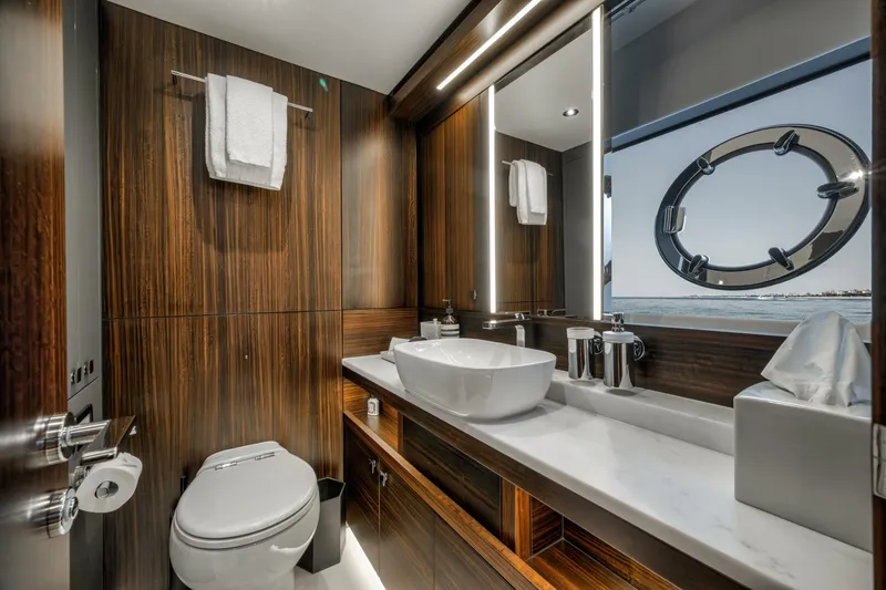 Slide: The Image of Sunseeker 88 Yacht 2026 - 5910556