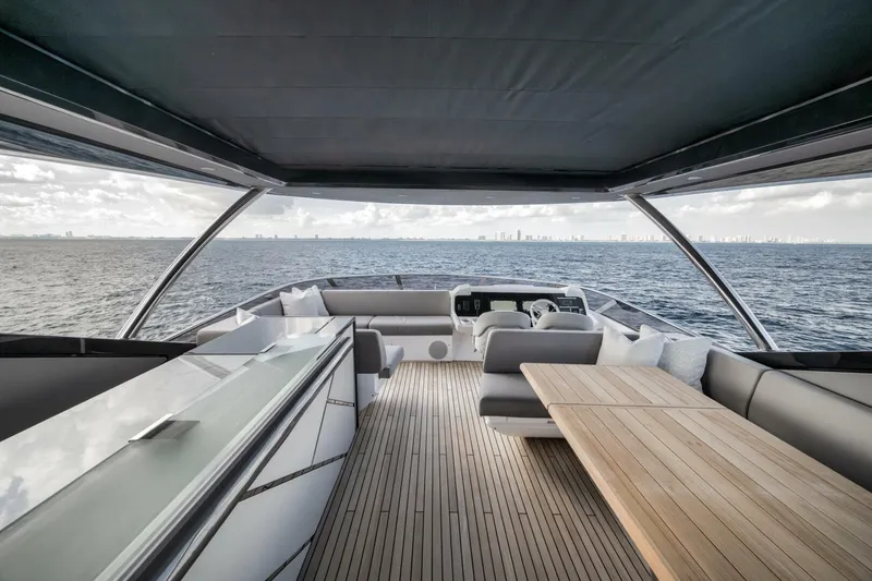 Slide: The Image of Sunseeker 88 Yacht 2026 - 5910429