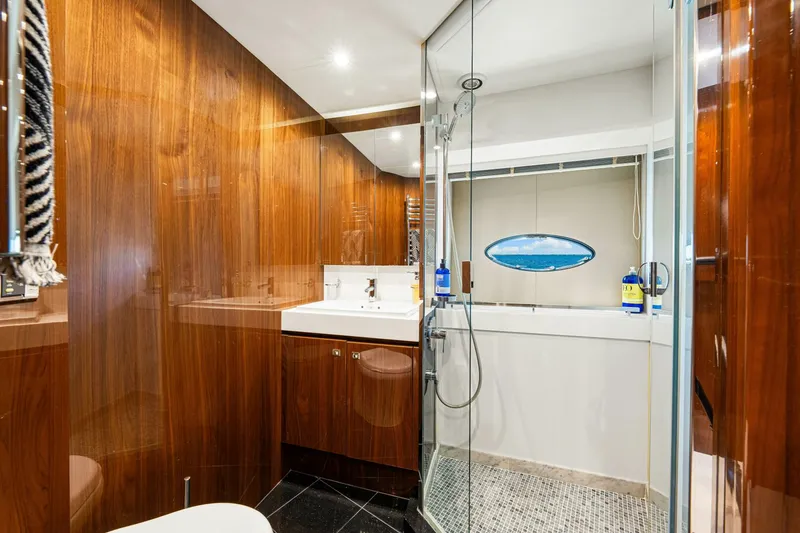 Slide: The Image of Princess Y72 2014 - 5900573