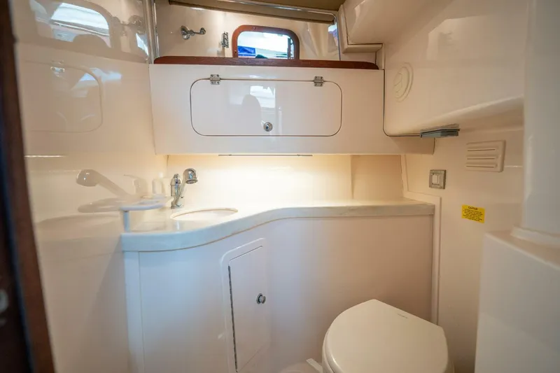 Slide: The Image of Grady-White Express 330 2018 - 5900606