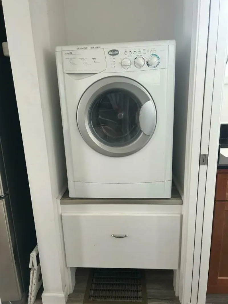 Slide: The Image of Washer Dryer - 5900755