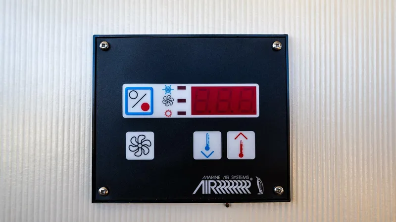 Slide: The Image of Camano 31 2006 - 5901073