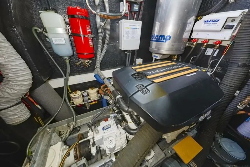 Slide: The Image of Amel 55 2018 - 5901134