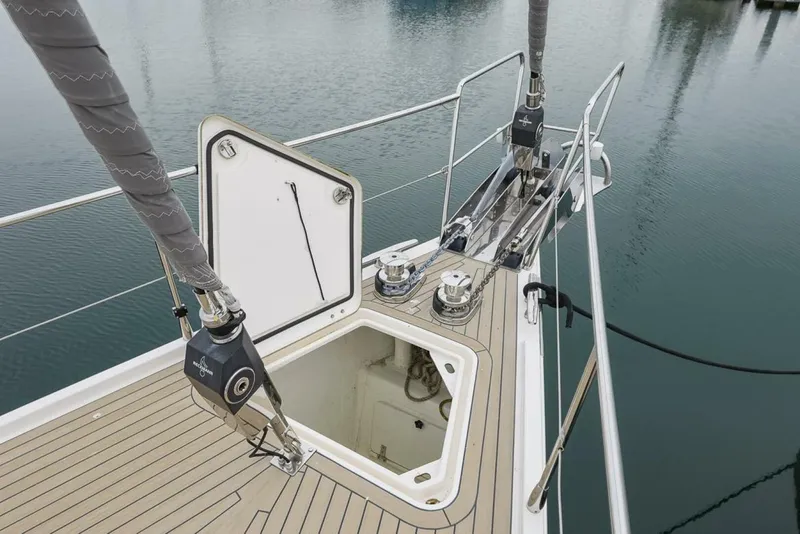 Slide: The Image of Amel 55 2018 - 5901140