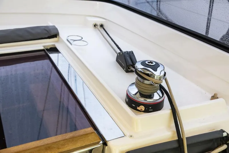 Slide: The Image of Amel 55 2018 - 5901158