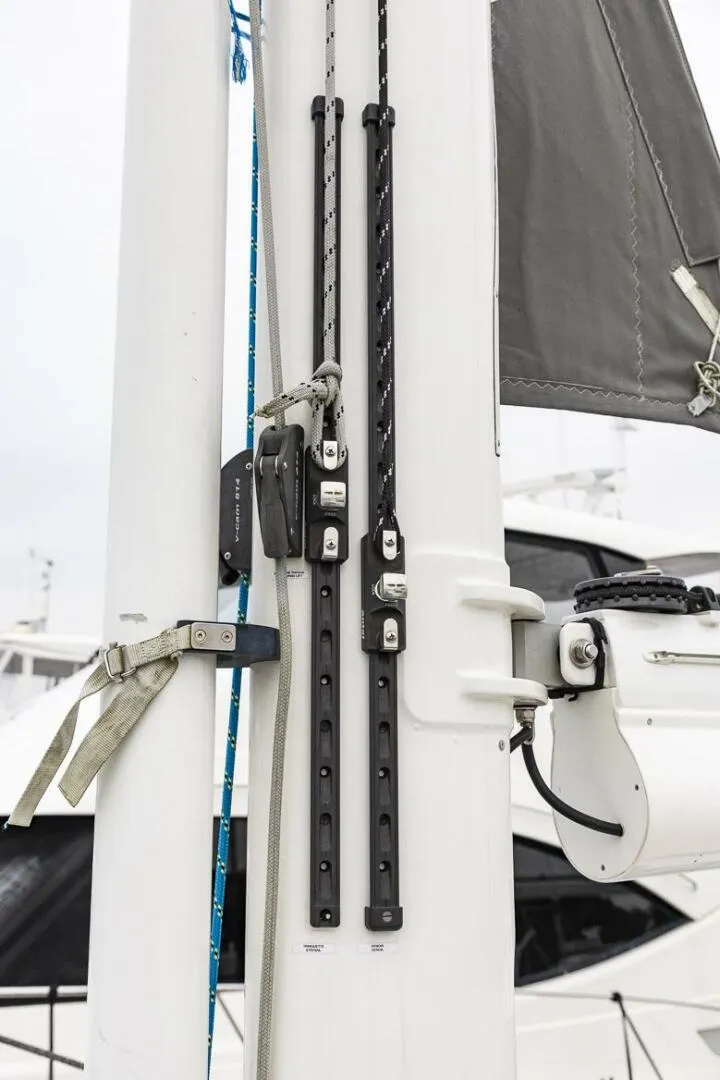 Slide: The Image of Amel 55 2018 - 5901159