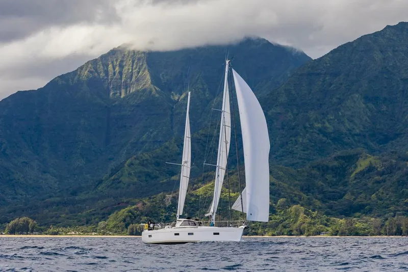 Slide: The Image of Amel 55 2018 - 5901167