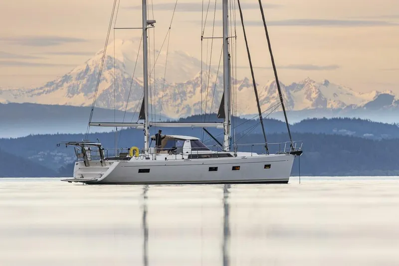 Slide: The Image of Amel 55 2018 - 5901176