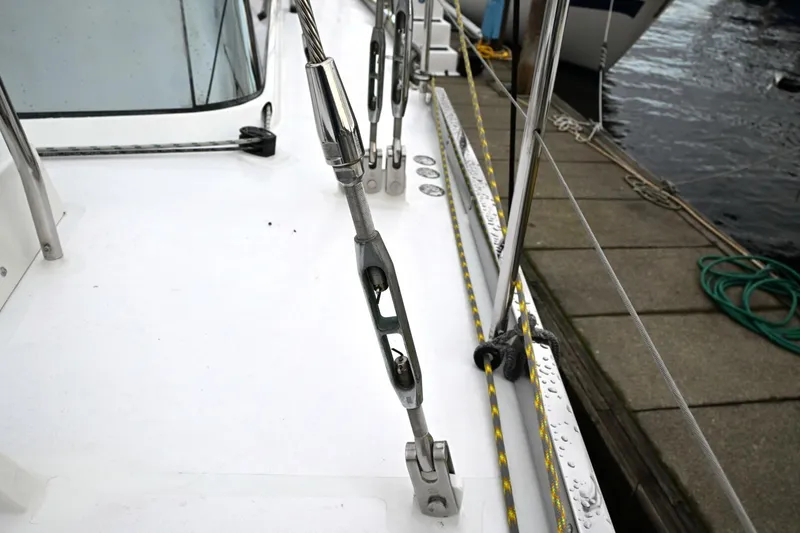 Slide: The Image of Waterline Yachts Inc 55 2003 - 5902624