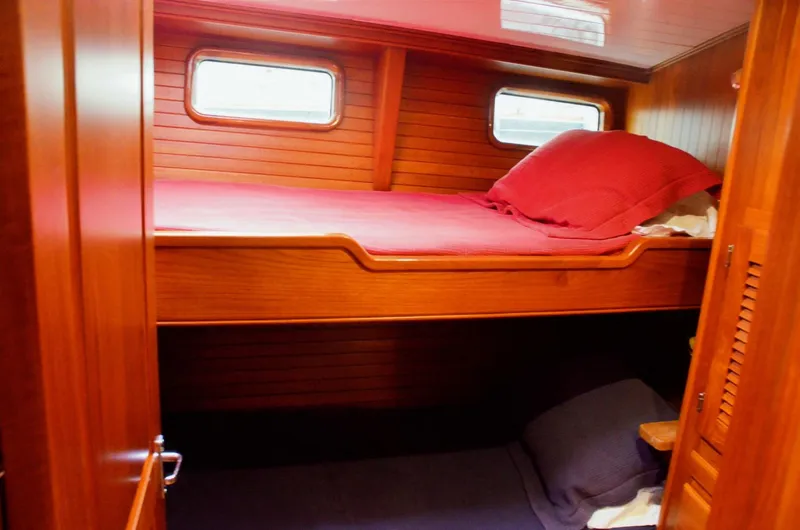 Slide: The Image of Waterline Yachts Inc 55 2003 - 5902435