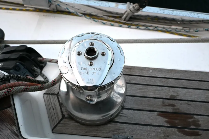 Slide: The Image of Waterline Yachts Inc 55 2003 - 5902641