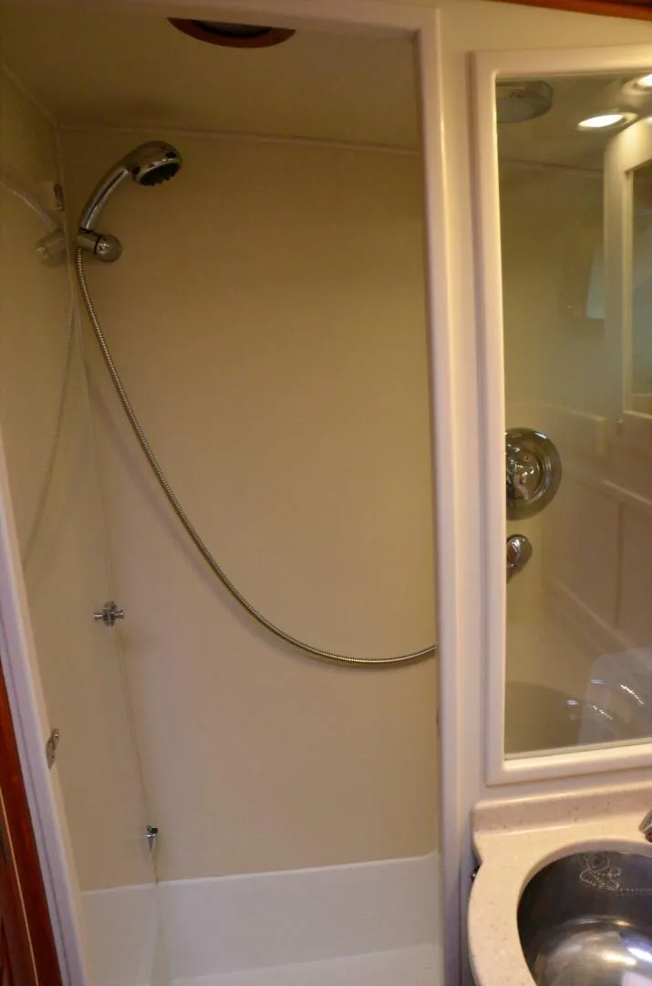 Slide: The Image of Waterline Yachts Inc 55 2003 - 5902434