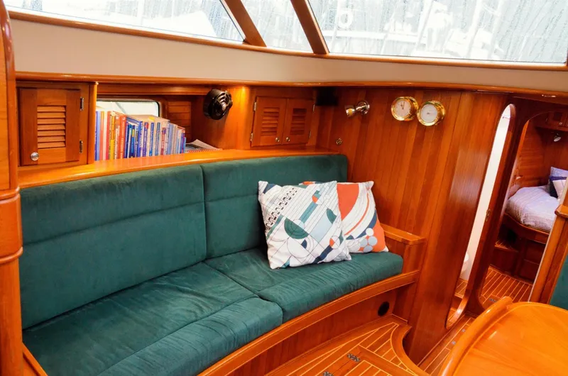 Slide: The Image of Waterline Yachts Inc 55 2003 - 5902427