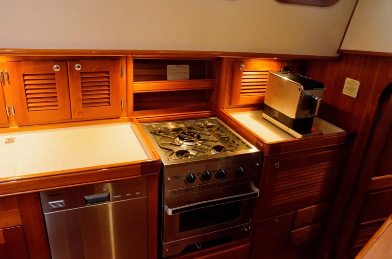 Slide: The Image of Waterline Yachts Inc 55 2003 - 5902459