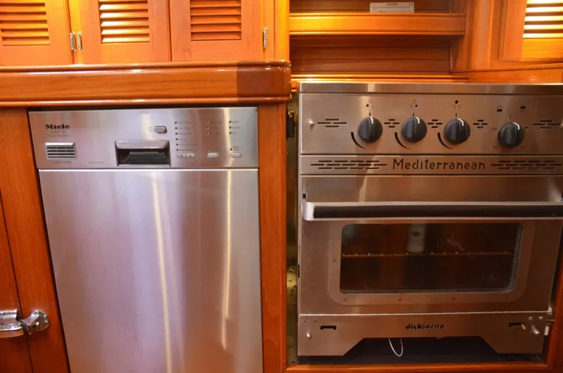 Slide: The Image of Waterline Yachts Inc 55 2003 - 5902460