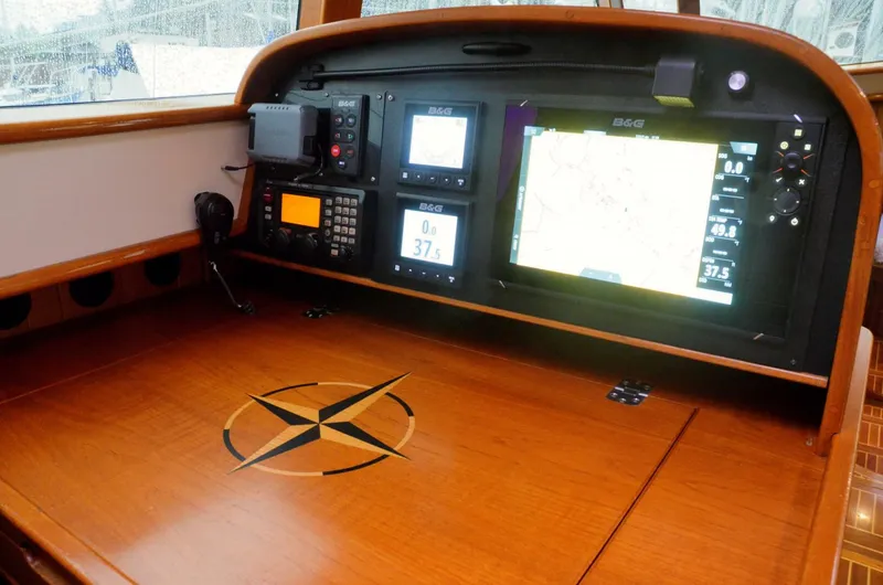 Slide: The Image of Waterline Yachts Inc 55 2003 - 5902448