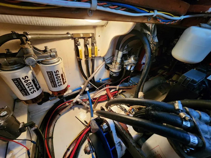 Slide: The Image of Waterline Yachts Inc 55 2003 - 5902463