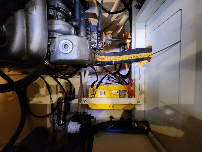 Slide: The Image of Waterline Yachts Inc 55 2003 - 5902465