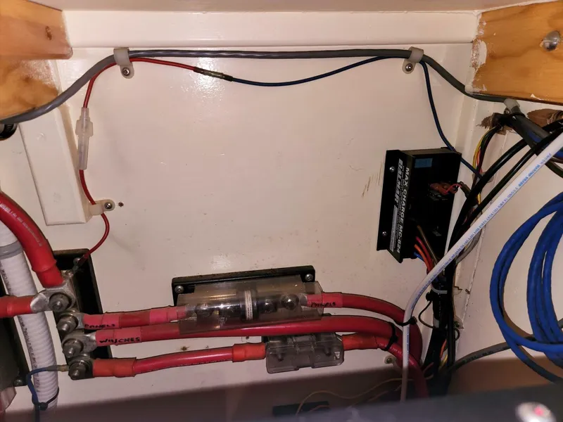 Slide: The Image of Waterline Yachts Inc 55 2003 - 5902501