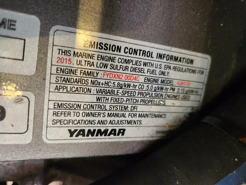 Slide: The Image of Waterline Yachts Inc 55 2003 - 5902500