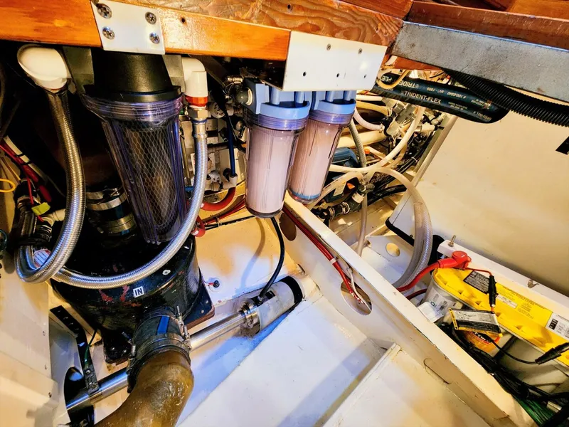 Slide: The Image of Waterline Yachts Inc 55 2003 - 5902475