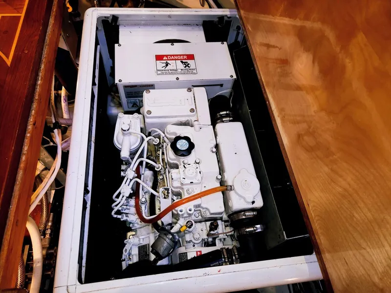 Slide: The Image of Waterline Yachts Inc 55 2003 - 5902480