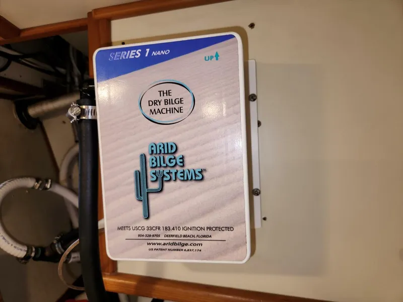 Slide: The Image of Waterline Yachts Inc 55 2003 - 5902504