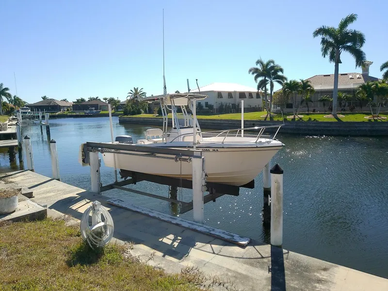 Slide: The Image of Grady-White 209 Escape 1999 - 5901434