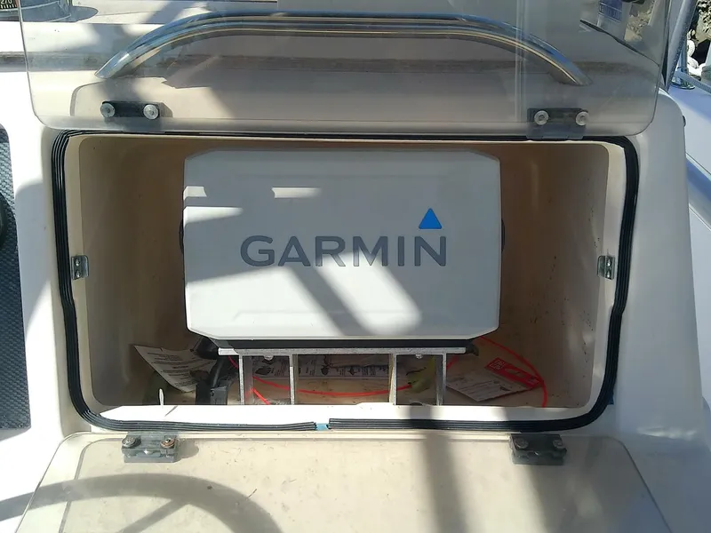 Slide: The Image of Grady-White 209 Escape 1999 - 5901455