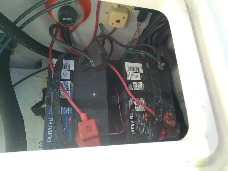 Slide: The Image of Grady-White 209 Escape 1999 - 5901462