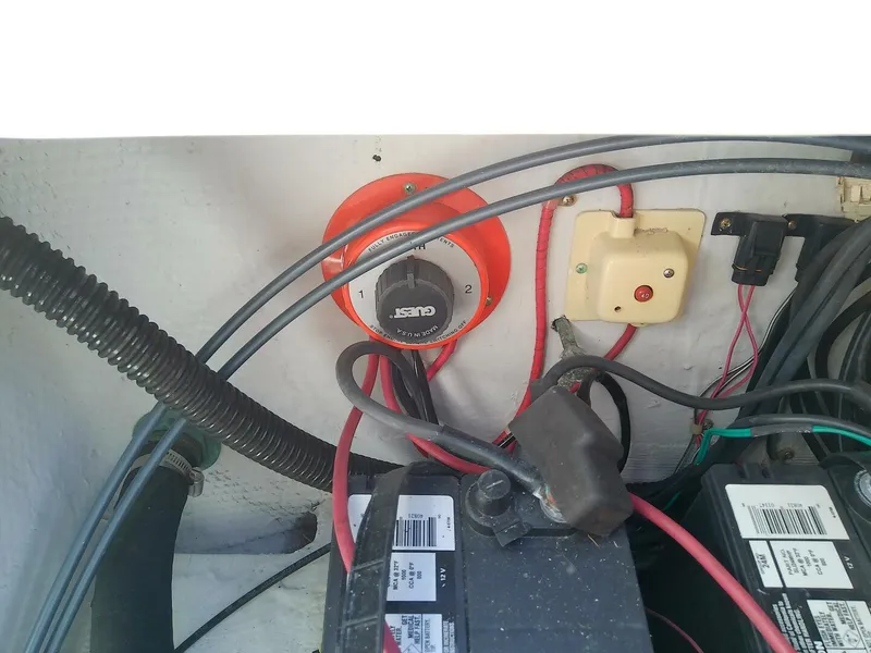 Slide: The Image of Grady-White 209 Escape 1999 - 5901463