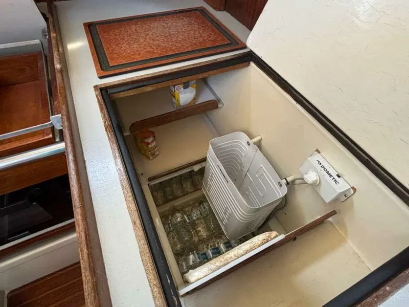 Slide: The Image of Pearson 365 Ketch 1980 - 5901903