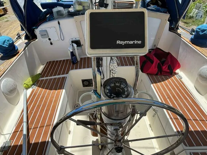 Slide: The Image of Pearson 365 Ketch 1980 - 5901897