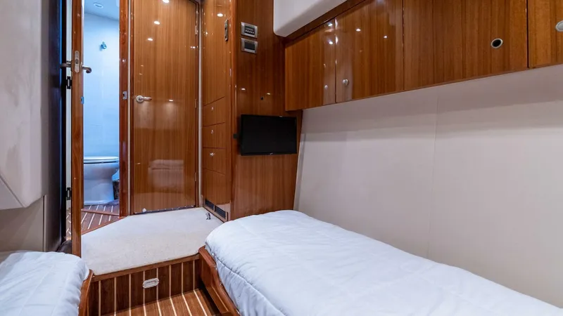 Slide: The Image of Viking 64 Convertible 2007 - 5901769