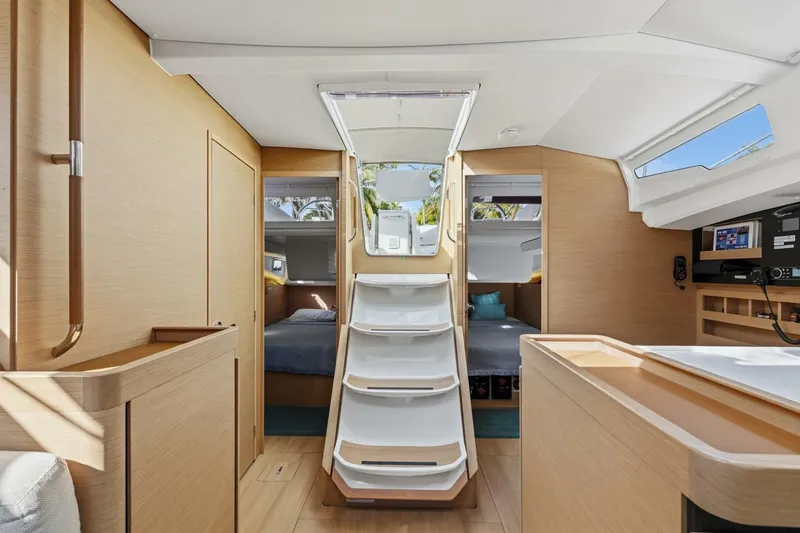 Slide: The Image of Jeanneau 440 2021 - 5938035