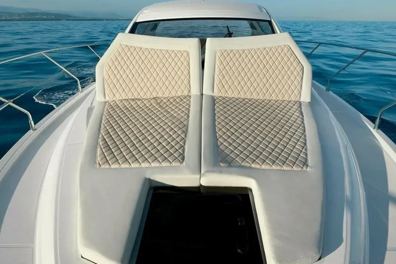 Slide: The Image of Beneteau Gran Turismo 40 2019 - 5902549