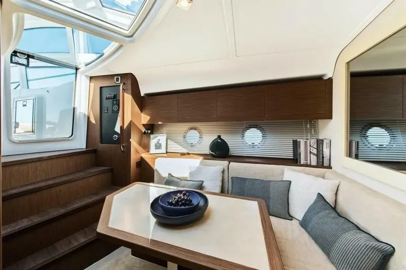 Slide: The Image of Beneteau Gran Turismo 40 2019 - 5902554