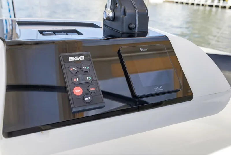 Slide: The Image of Lagoon 52F 2021 - 5950148