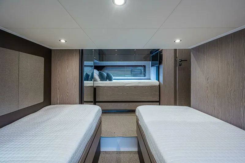 Slide: The Image of Azimut 45 Atlantis 2021 - 5902592