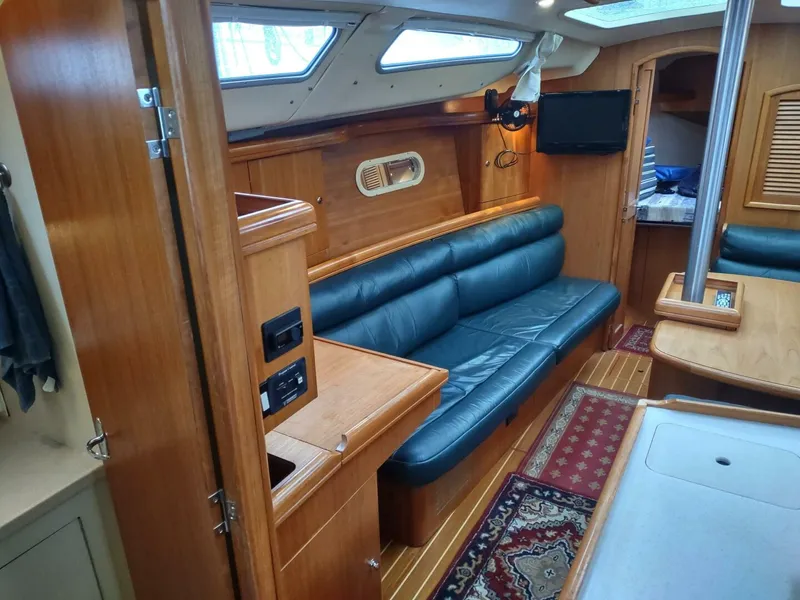 Slide: The Image of Hunter 35 2003 - 5934676