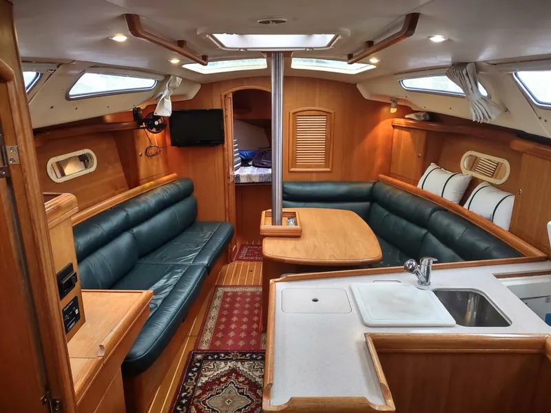 Slide: The Image of Hunter 35 2003 - 5934672