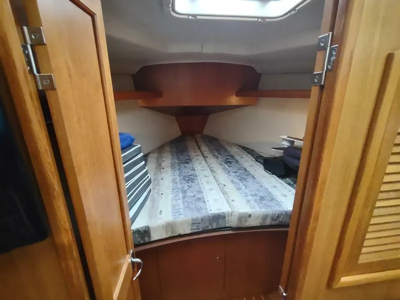 Slide: The Image of Hunter 35 2003 - 5934690