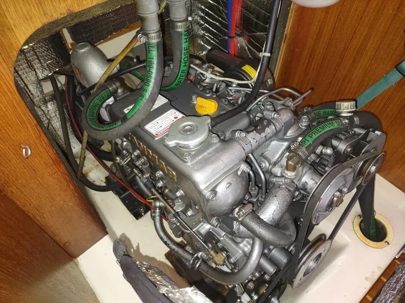 Slide: The Image of Hunter 35 2003 - 5934705