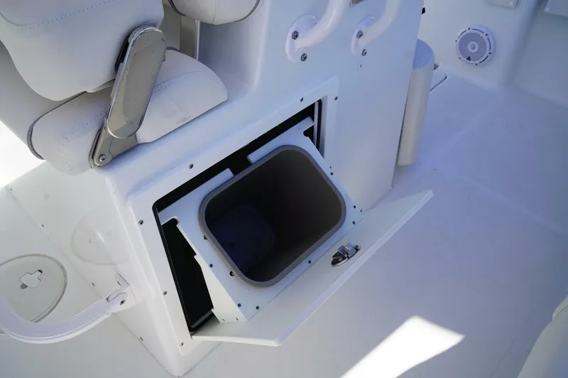 Slide: The Image of Sea Hunt 275SE 2023 - 5902674