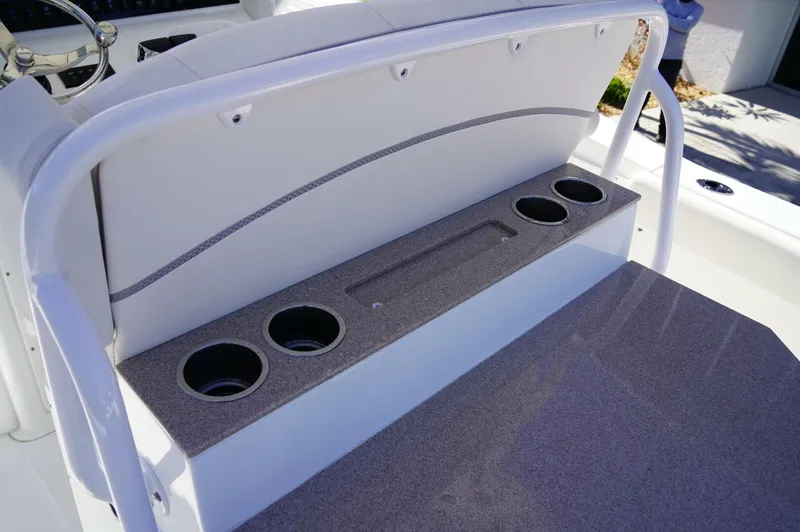 Slide: The Image of Sea Hunt 275SE 2023 - 5902666